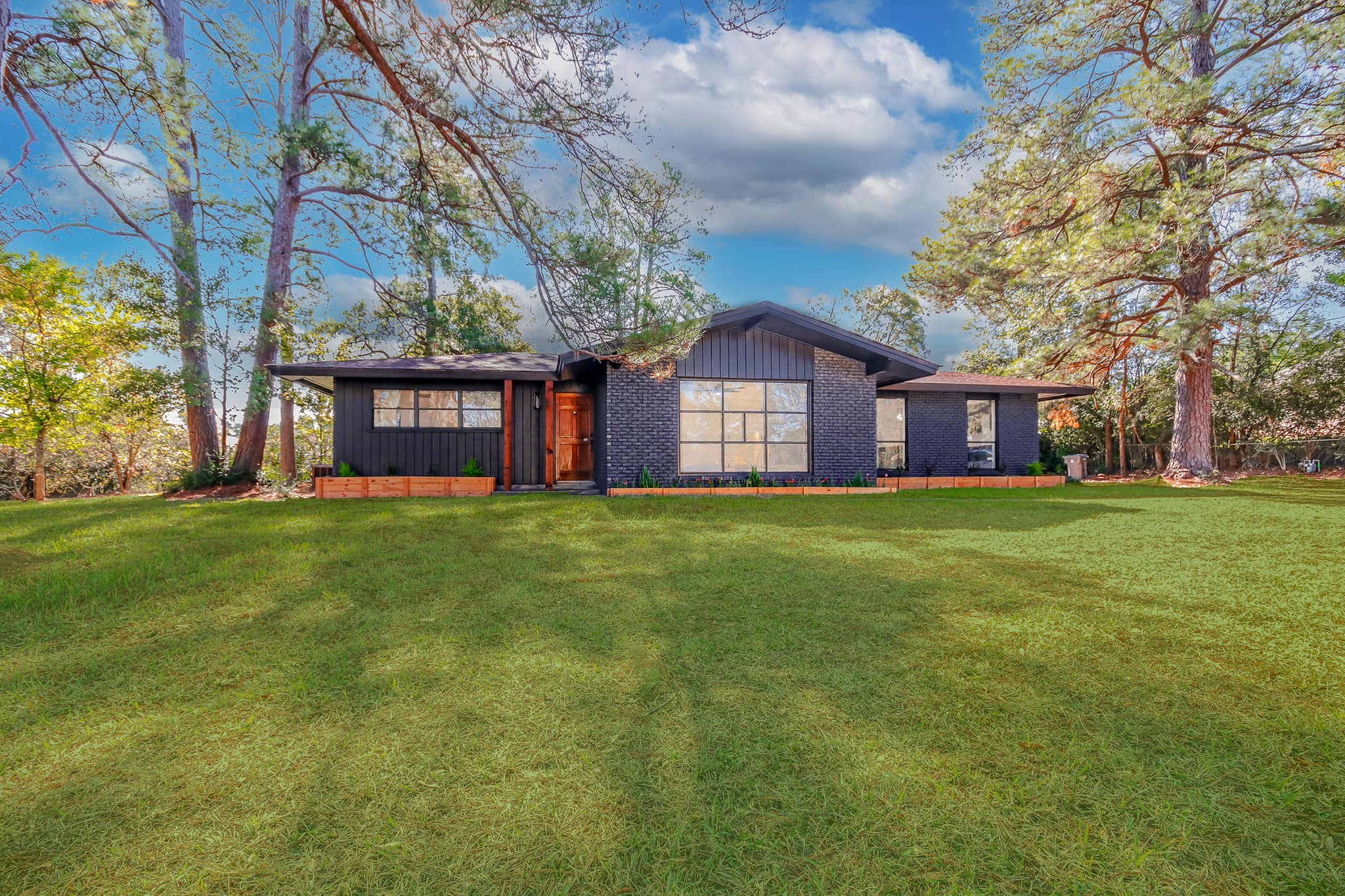 Custom-built modern home by Lone Star Building Company